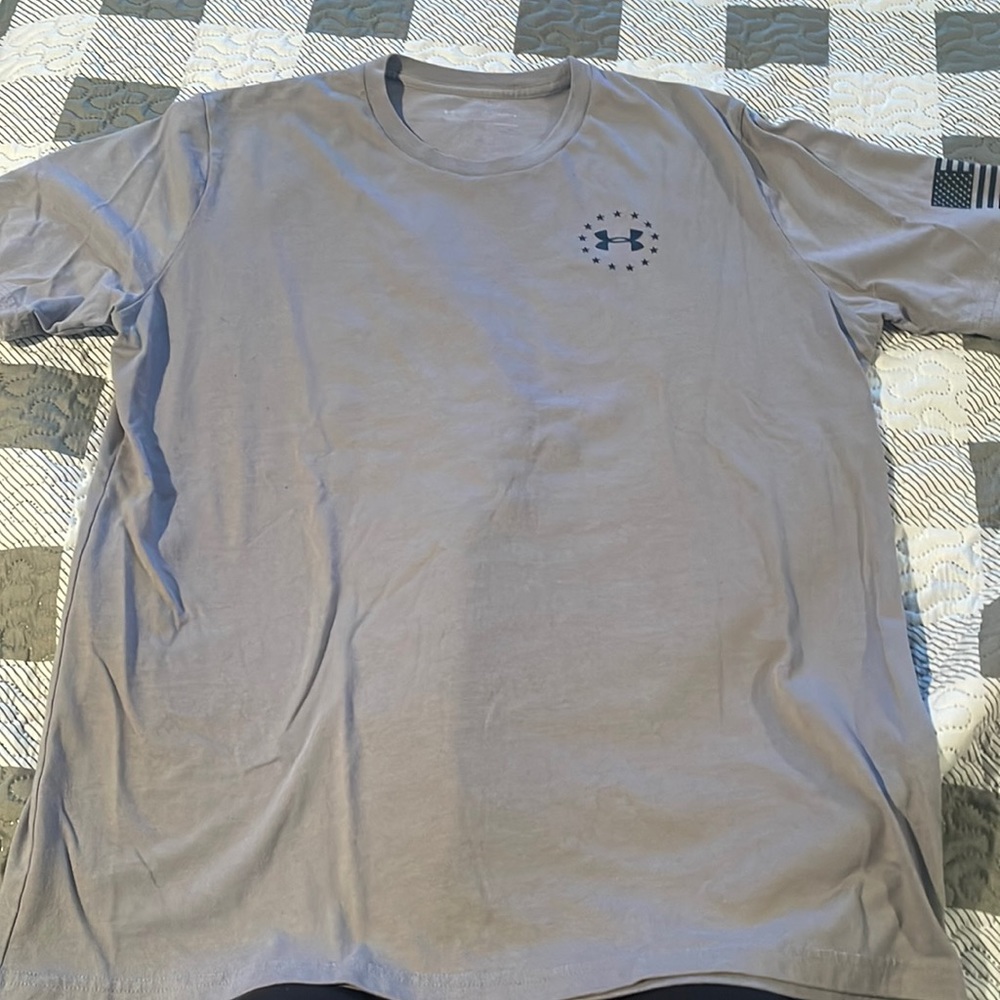 Grey Nike Graphic tee
